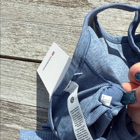 Lululemon Ebb to Street Tank Top B/C Cup Washed denim blue size 6 NWT - Picture 5 of 6